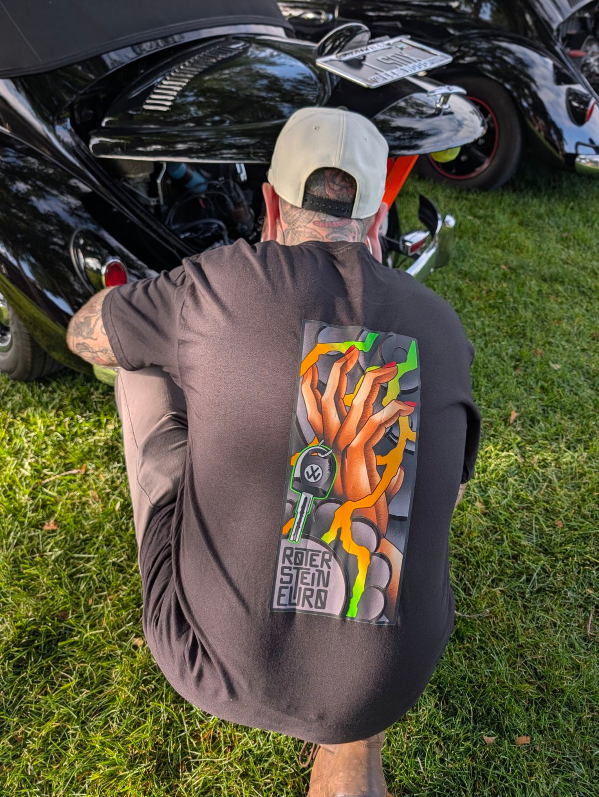 Hand Key Tee - back